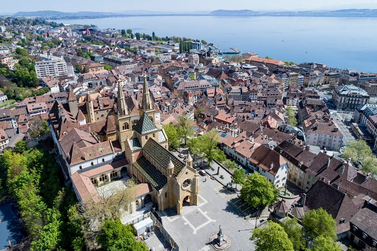 Panneaux solaires à Neuchâtel, Neuchâtel